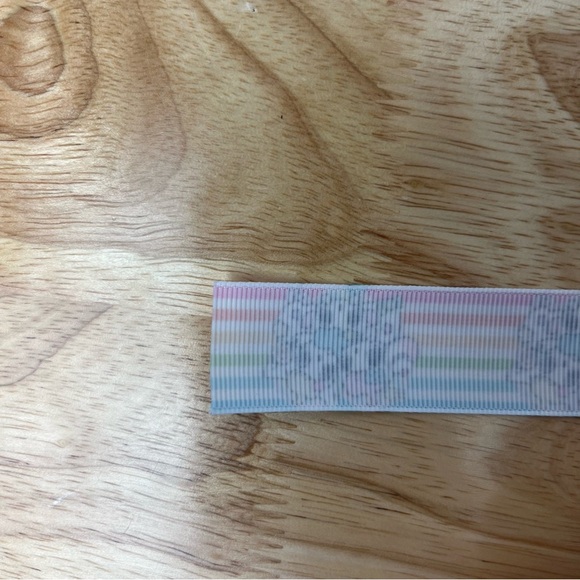 1" GROSGRAIN CRAFT RIBBON - 2 YARDS Cutie Cartoons, Rainbow Striped - Picture 5 of 7